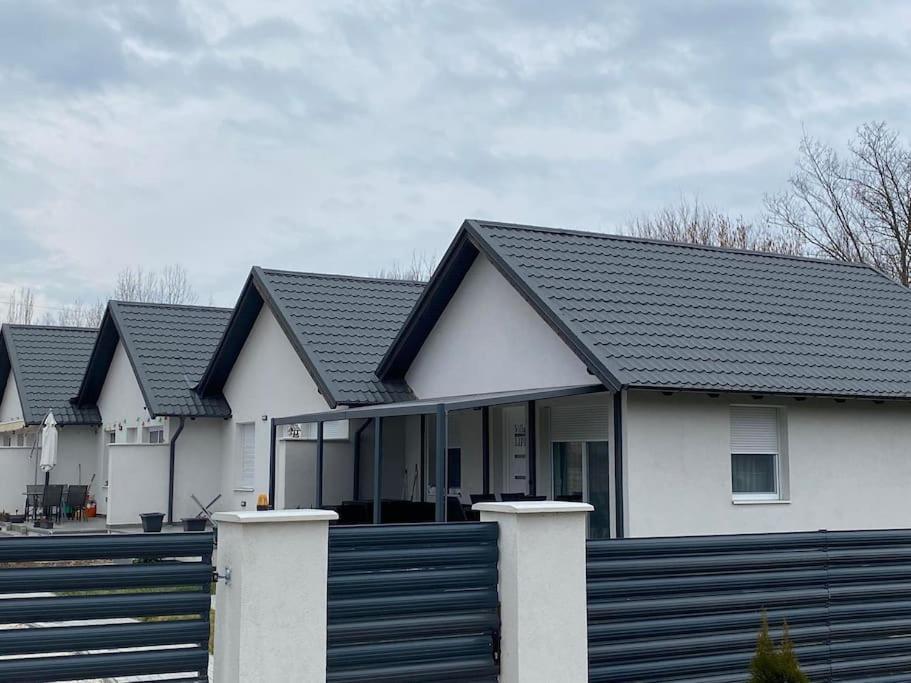 Villa Lipi - Home Away From Home Balatonszemes Exterior foto
